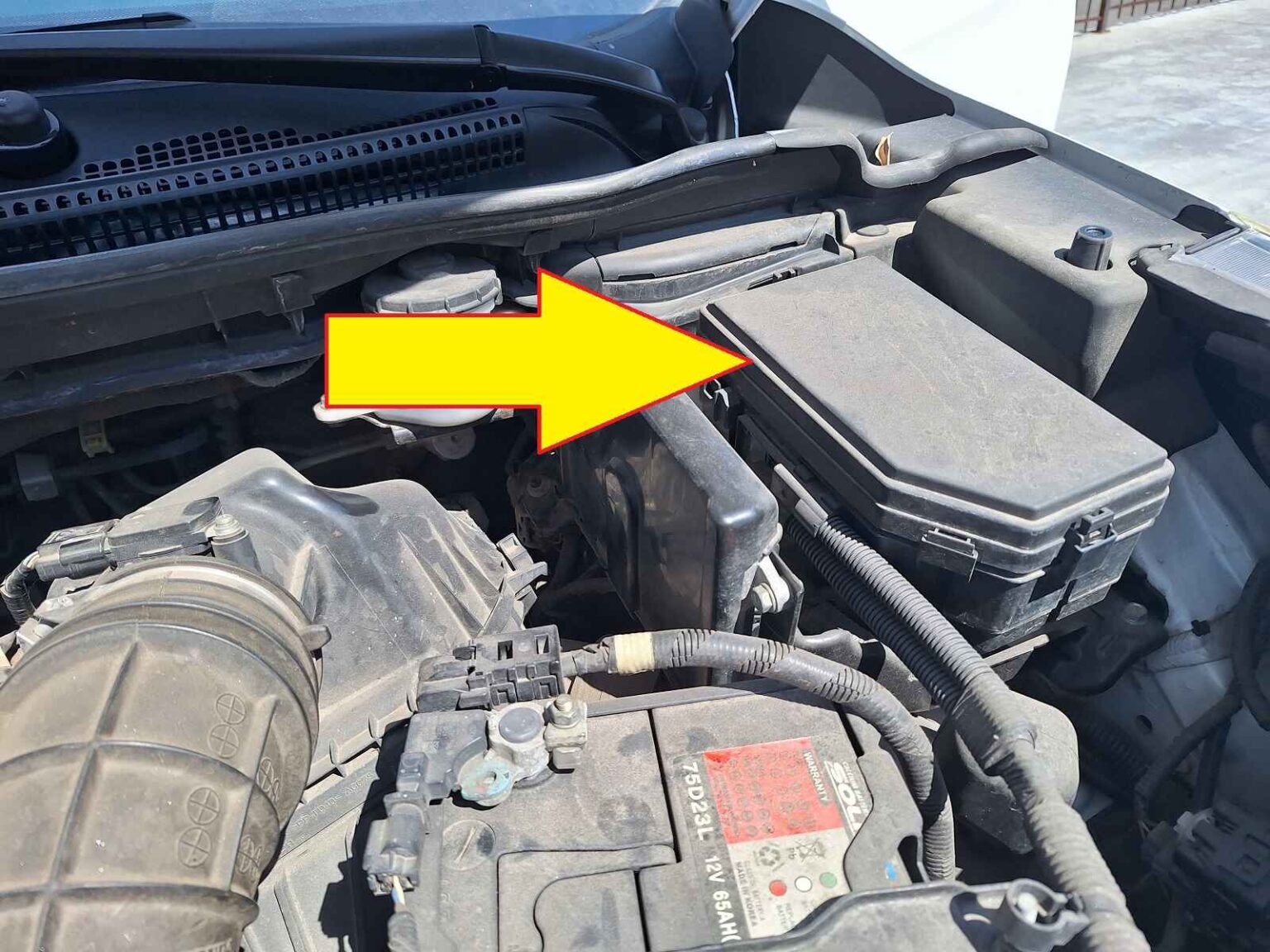 Fuse box location and diagram for the Honda CR-V 2012-2016