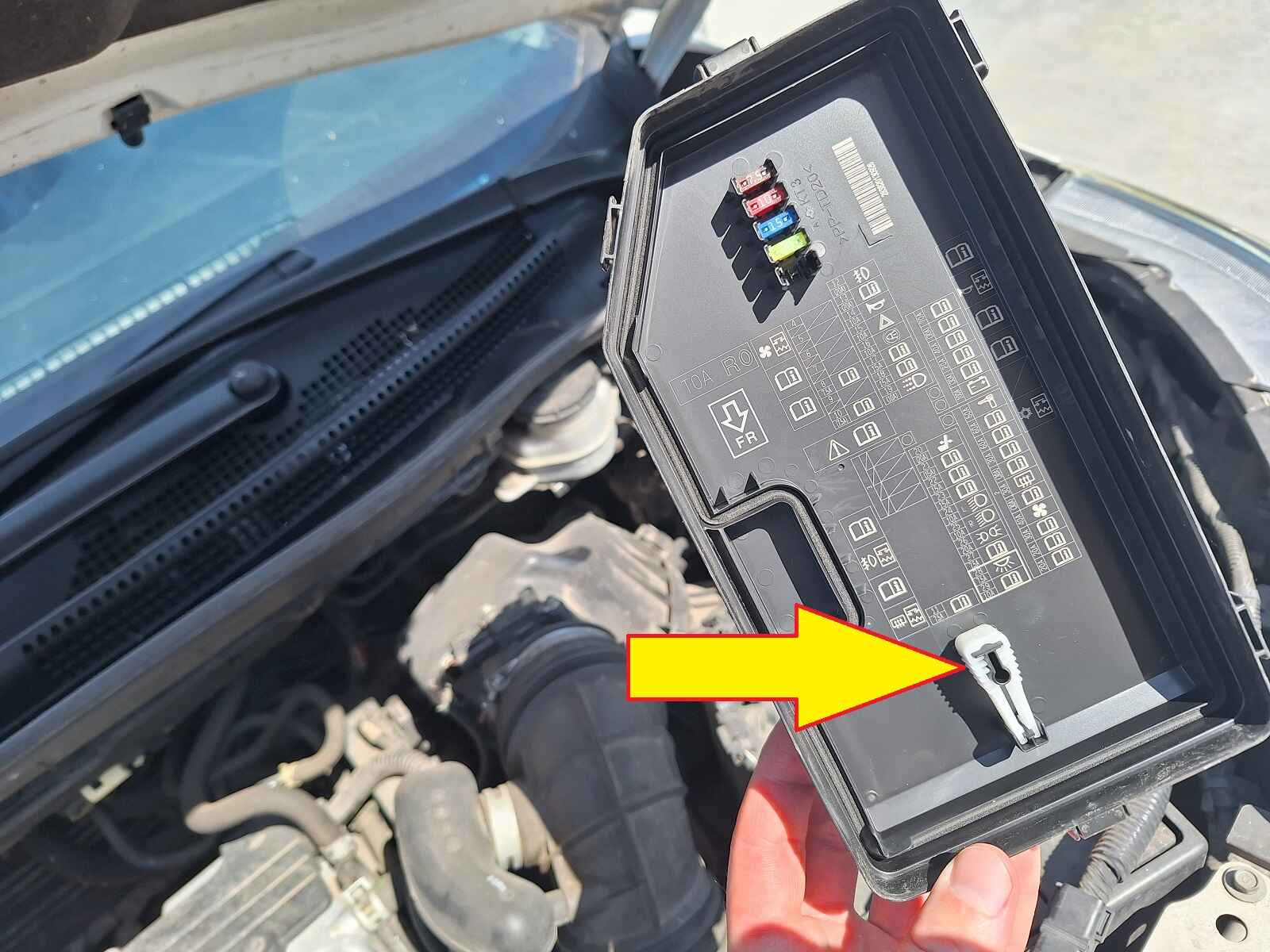 Fuse box location and diagram for the Honda CR-V 2012-2016